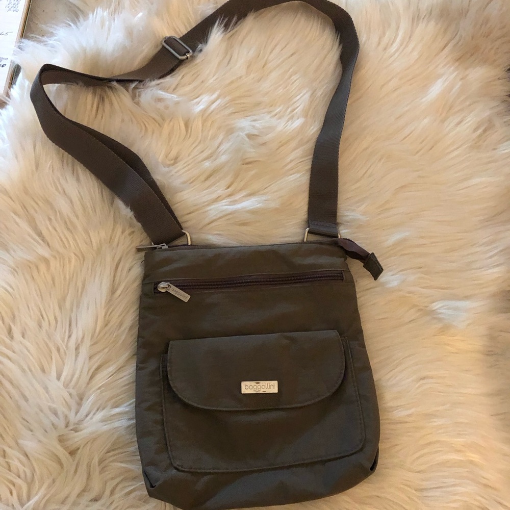 Baggallini tan nylon crossbody handbag